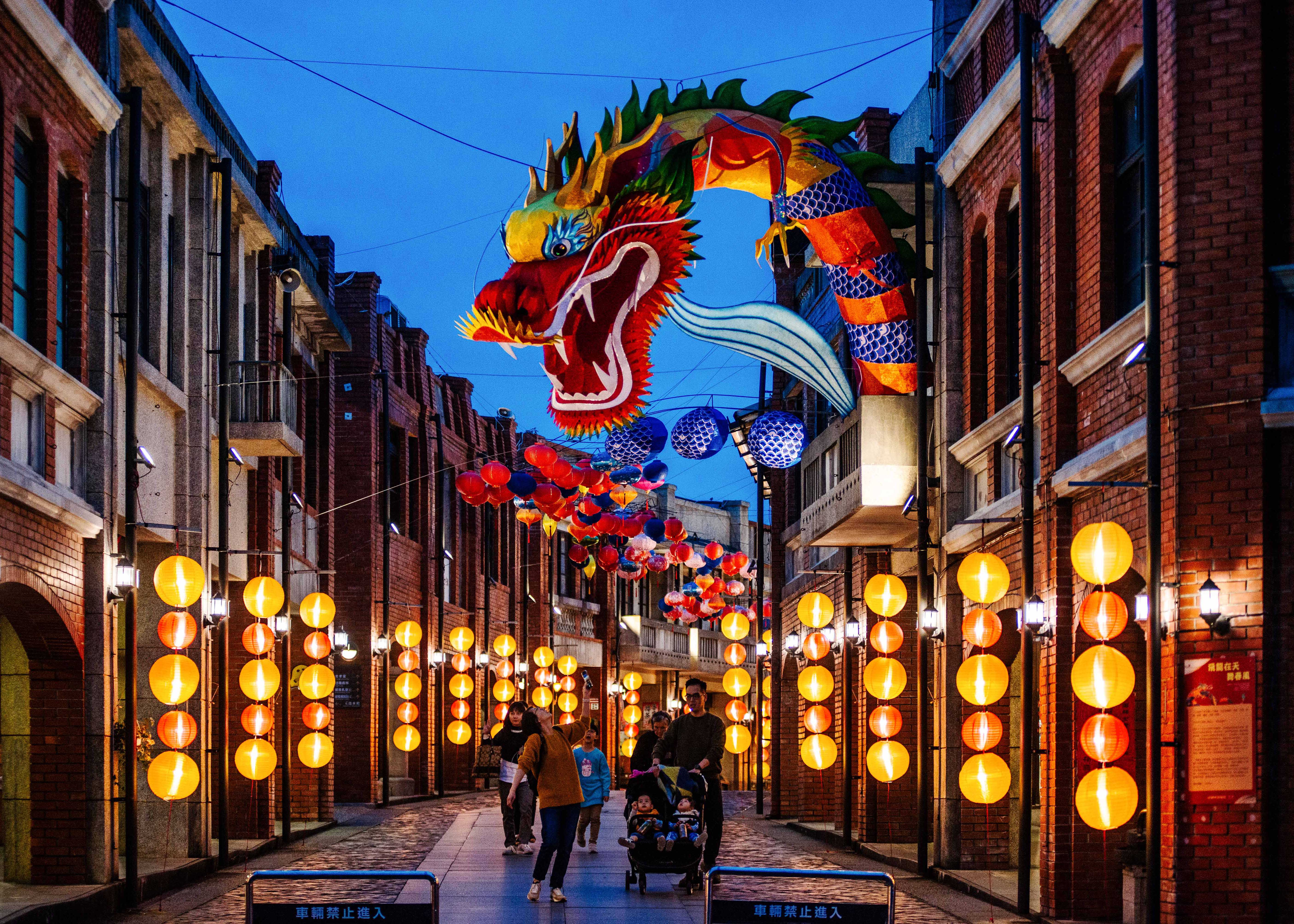 優選 傳藝園區老街-作者-吳錫坤